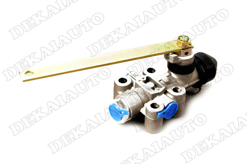 Leveling valve